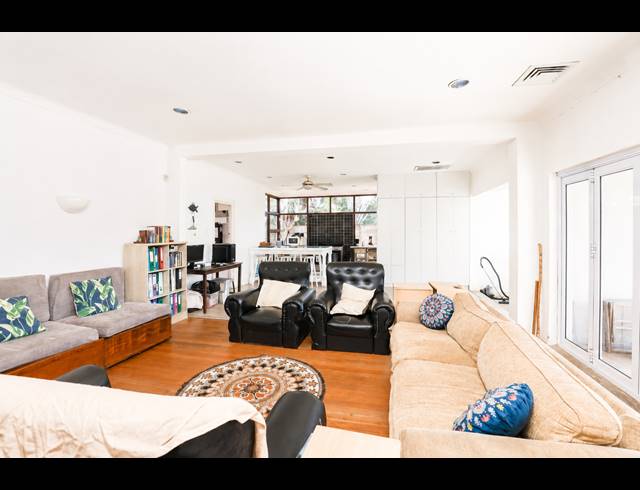 5 BEDROOM HOUSE FOR SALE IN GLENWOOD